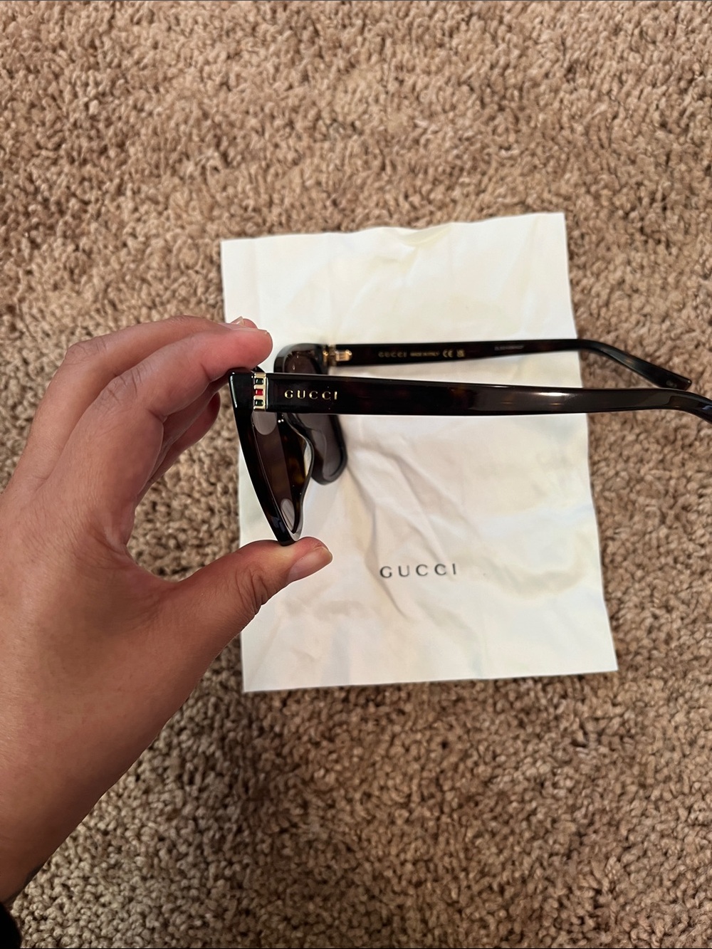 Gucci Tortoiseshell Black/Brown Cat-Eye Sunglasses - Picture 3 of 7